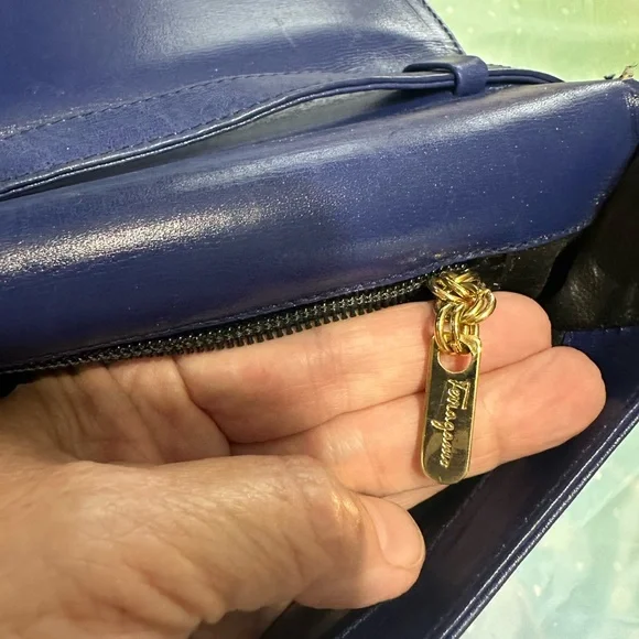 Salvatore Ferragamo Blue Leather Shoulder Purse - Picture 10 of 14